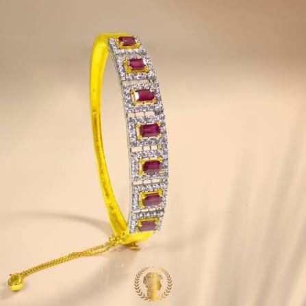 Twisted Diamond Kara